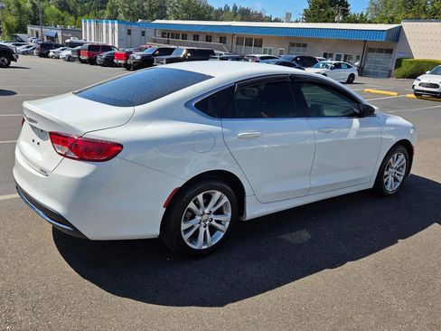 Used 2015 Chrysler 200 Limited FWD image 7
