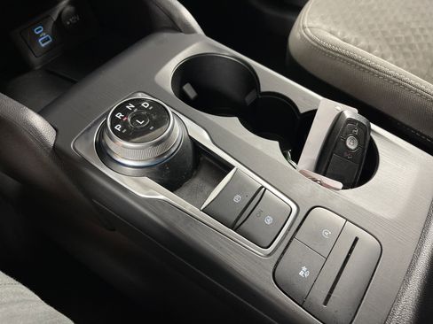 Used 2022 Ford Escape SE image 24