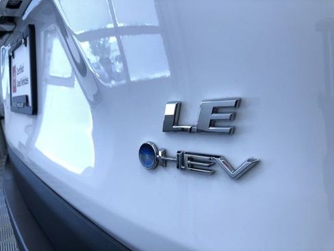 Certified 2025 Toyota RAV4 LE AWD/4WD image 15