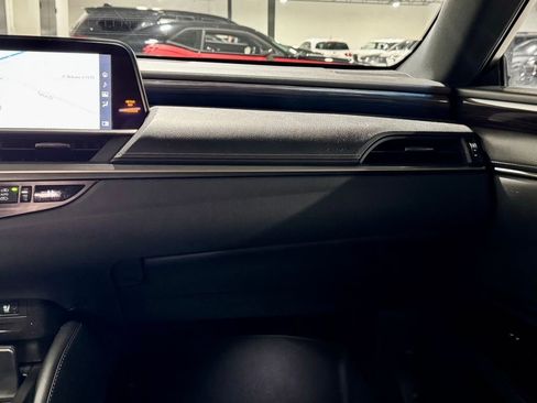 Used 2019 Lexus ES 350 image 26