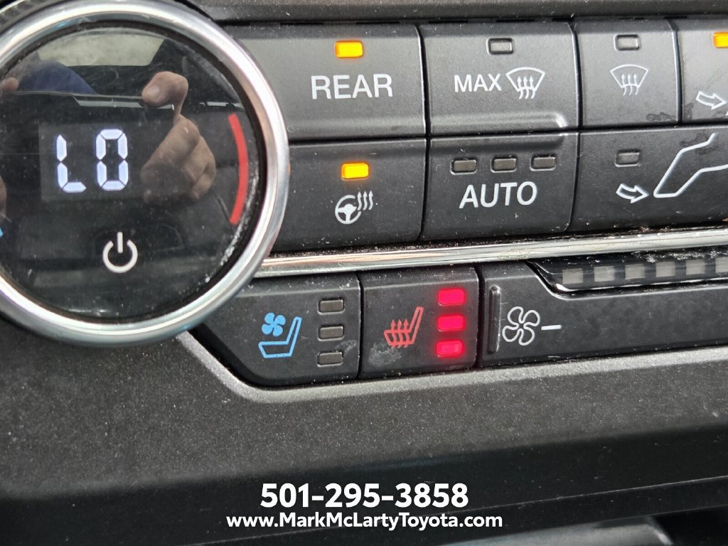 Used 2020 Ford Expedition XLT w/ Equipment Group 202A RWD image 23