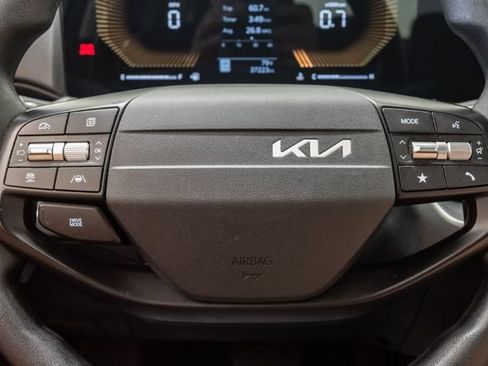 Used 2025 Kia K4 FWD image 12