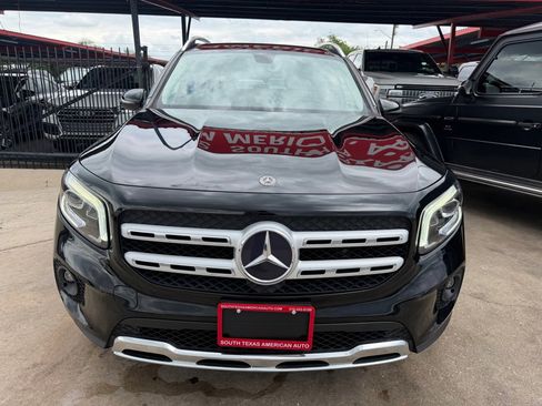 Used 2020 Mercedes-Benz GLB 250 w/ Premium Package image 2