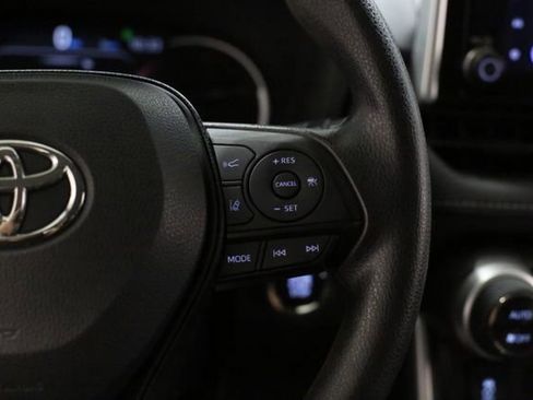 Used 2024 Toyota RAV4 XLE image 19