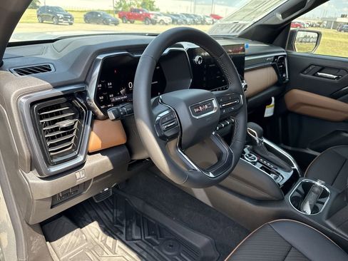 New 2026 GMC Canyon AT4 w/ Technology Plus Package image 10