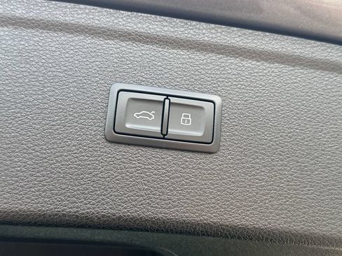 Used 2022 Audi Q5 2.0T Premium Plus AWD/4WD image 8