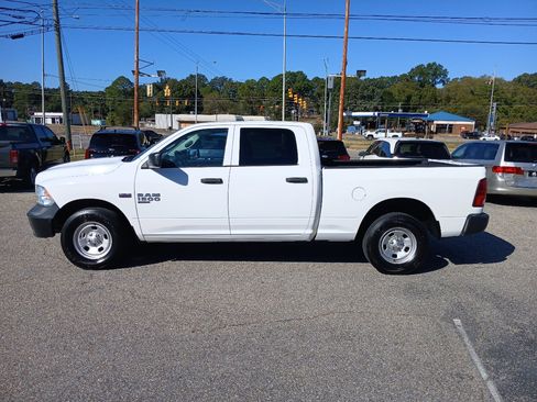 Used 2019 RAM 1500 Tradesman image 10