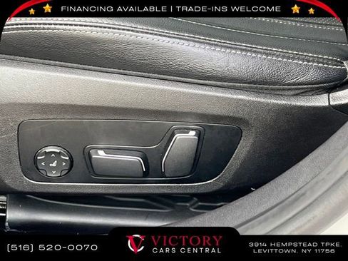 Used 2024 BMW 330i Sedan image 15