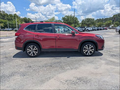 Used 2023 Subaru Forester Limited AWD/4WD image 3
