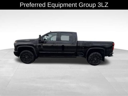 Used 2024 Chevrolet Silverado 2500 High Country w/ Midnight Edition image 4