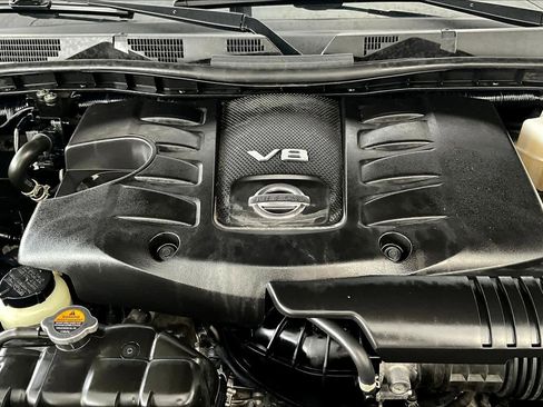 Certified 2024 Nissan Armada SV image 31