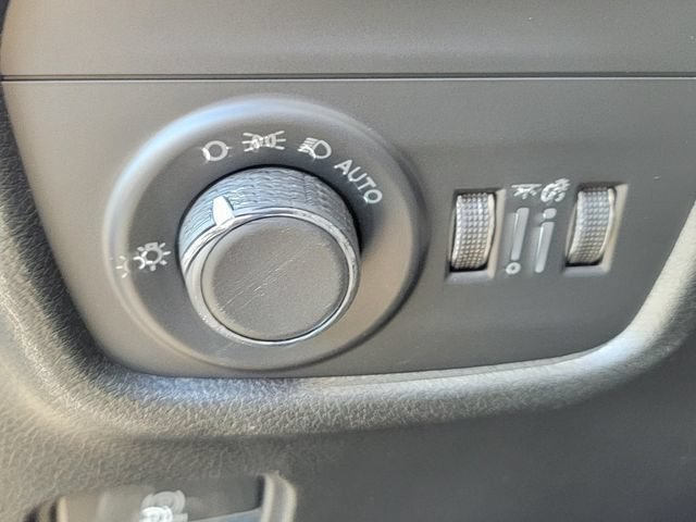New 2026 Jeep Grand Cherokee Altitude AWD/4WD image 30