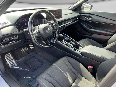 Used 2025 Honda Accord Sport image 12
