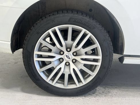 Used 2023 Ford Expedition Platinum AWD/4WD image 10