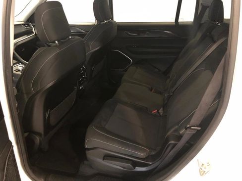 Used 2021 Jeep Grand Cherokee L Laredo w/ Luxury Tech Group I image 9