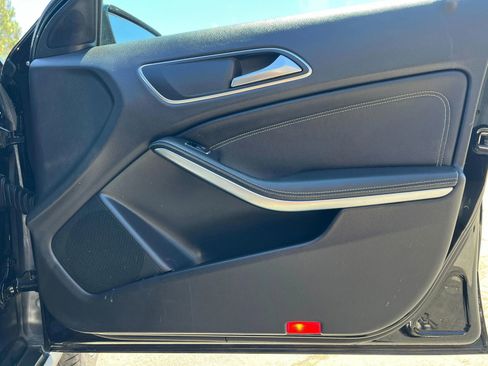 Used 2016 Mercedes-Benz GLA 250 4MATIC image 21