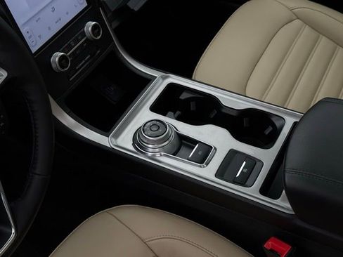 Used 2024 Ford Edge SEL w/ Convenience Package AWD/4WD image 27