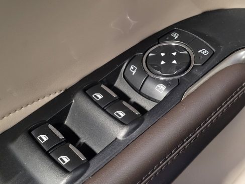 Used 2017 Lincoln MKC Select w/ Select Plus Package image 27