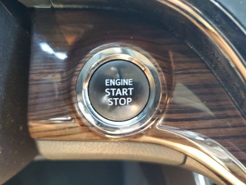 Used 2014 Toyota Avalon XLE FWD image 22