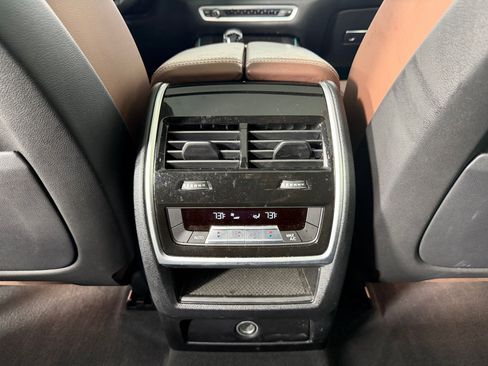 Used 2022 BMW X5 sDrive40i w/ M Sport Package image 32