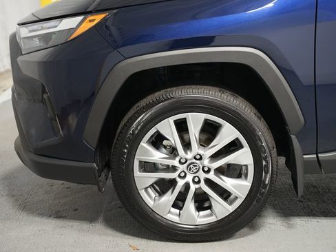 Certified 2024 Toyota RAV4 XLE Premium image 5