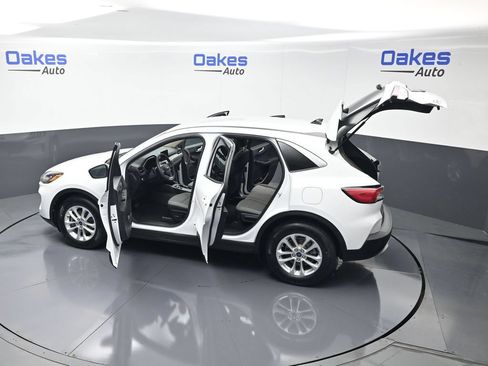 Used 2020 Ford Escape SE FWD image 58
