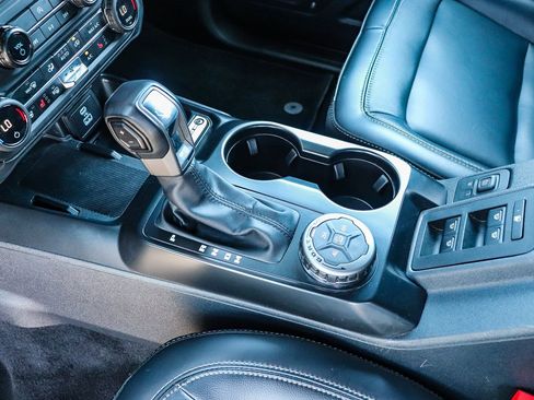 Certified 2025 Ford Bronco Outer Banks AWD/4WD image 19