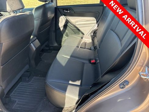 Used 2015 Subaru Forester 2.5i Limited image 15