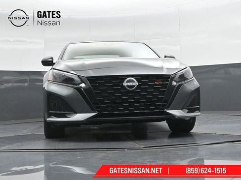 New 2026 Nissan Altima 2.5 SR w/ SR Midnight Edition Package FWD image 39