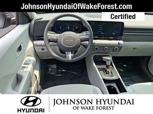 Certified 2025 Hyundai Kona SE FWD image 20