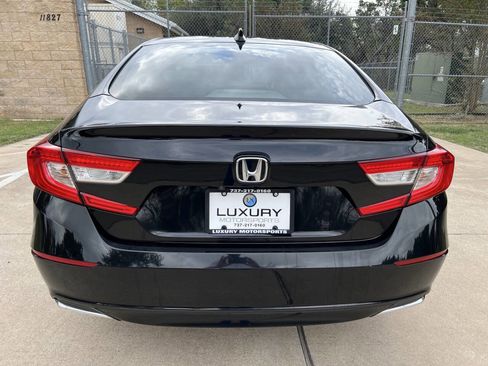 Used 2018 Honda Accord EX-L image 11