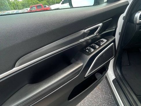 Used 2021 Kia Telluride LX AWD/4WD image 11