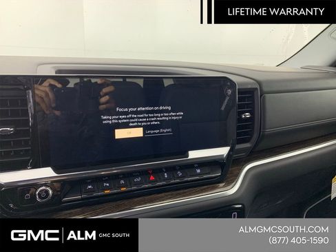 New 2026 GMC Sierra 1500 SLE image 21