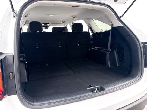 Used 2025 Kia Sorento LX FWD image 32