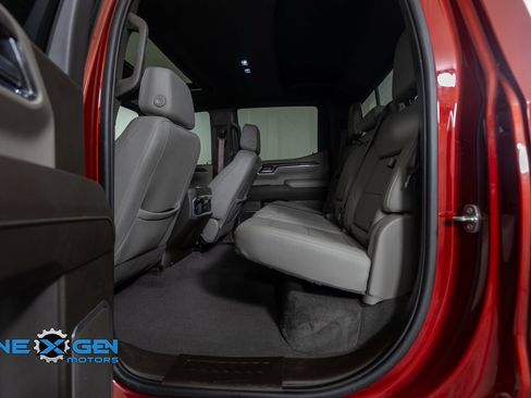 Used 2023 GMC Sierra 1500 SLT AWD/4WD image 26