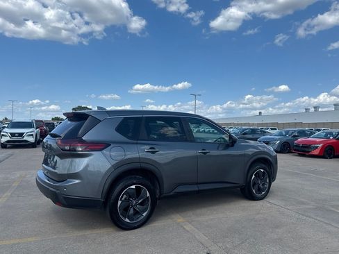 Certified 2025 Nissan Rogue SV AWD/4WD image 20