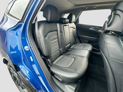 Certified 2025 Kia Sportage SX image 28