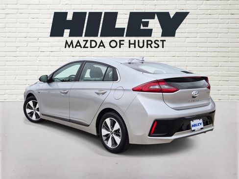 Used 2019 Hyundai Ioniq Limited FWD image 4