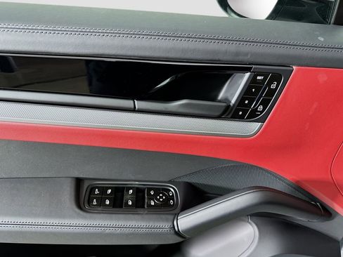 New 2026 Porsche Cayenne Coupe image 20