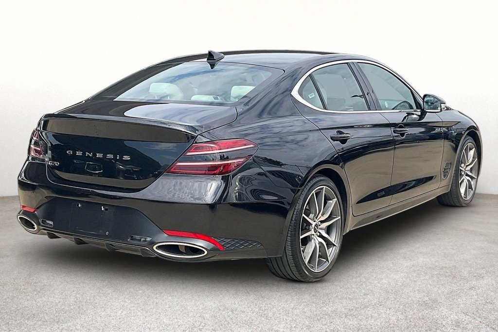 Used 2025 Genesis G70 2.5T RWD image 2