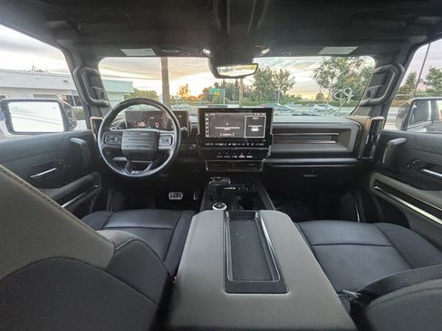 Used 2025 GMC Hummer EV 3X w/ LPO, Sport Package AWD/4WD image 15