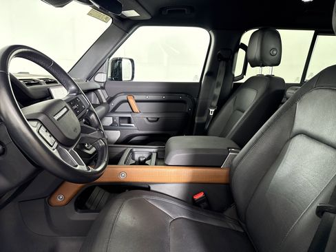 Certified 2023 Land Rover Defender 130 X-Dynamic SE AWD/4WD image 6