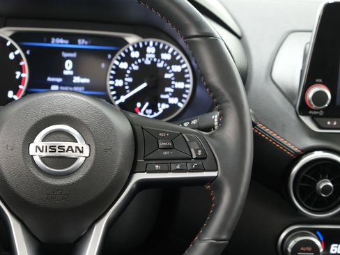 Used 2021 Nissan Sentra SR w/ SR Premium Package FWD image 14