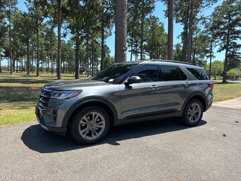 Used 2026 Ford Explorer Active w/ Active Comfort Package AWD/4WD image 6