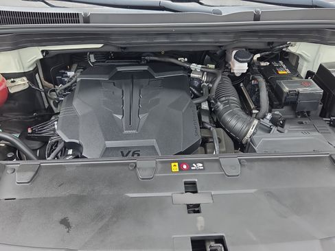 Used 2022 Kia Carnival SX FWD image 18