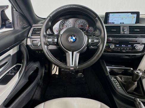 Used 2019 BMW M4 Coupe w/ Competition Package RWD image 5