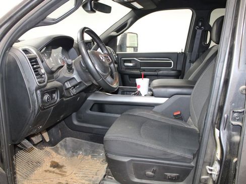 Used 2024 RAM 3500 Big Horn w/ Night Edition AWD/4WD image 19