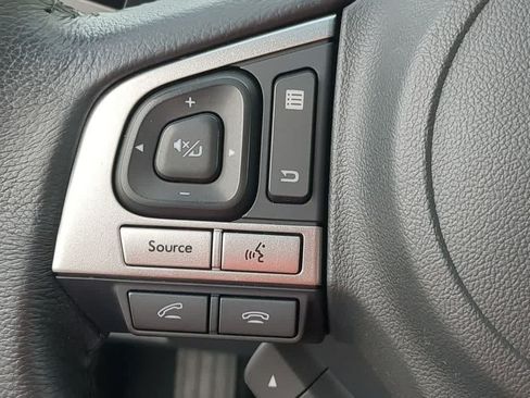 Used 2017 Subaru Legacy 2.5i Premium AWD/4WD image 21