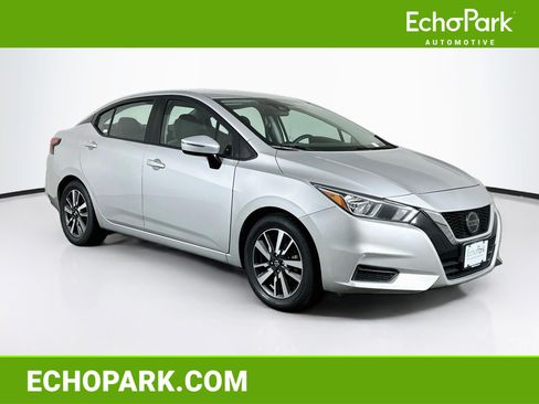 Used 2021 Nissan Versa SV FWD image 1