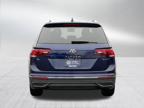 Certified 2022 Volkswagen Tiguan SE image 6